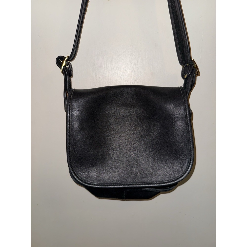 Vintage COACH Classic Shoulder Bag 9170 Black Handcrafted Leather Flap